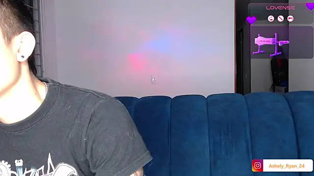 ashely ryan24 online show from September 14, 11:57 pm