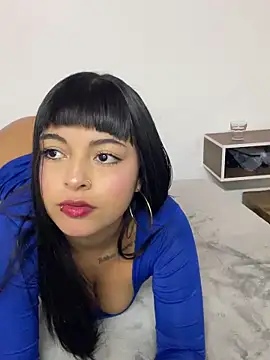 Dulce-diosa online show from June 11, 7:11 pm