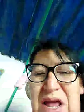 clarita 01 online show from April 24, 12:30 pm