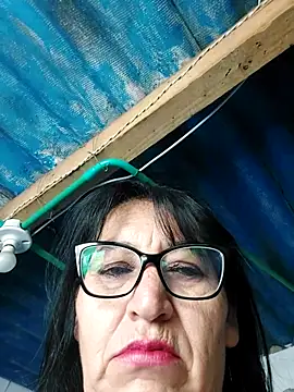 clarita 01 online show from April 22, 1:30 pm