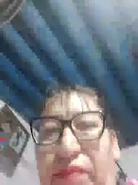 clarita 01 online show from March 27, 11:55 am