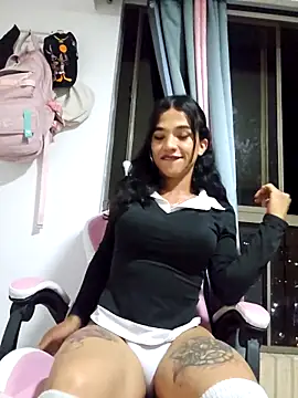 princessmelimejia online show from April 28, 5:00 am