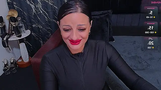 VixenSelena online show from March 19, 5:01 am