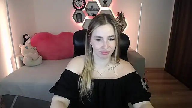 SabrinViolet online show from July 14, 8:08 am