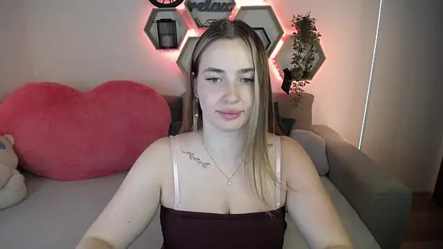 SabrinViolet online show from July 15, 10:42 am
