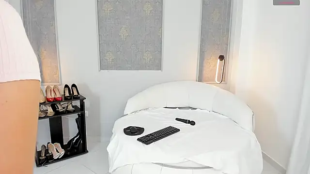 Sara Gomez online show from February 3, 3:28 pm