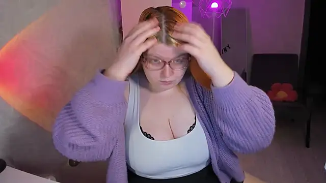 Melissa Purr online show from April 25, 8:39 pm