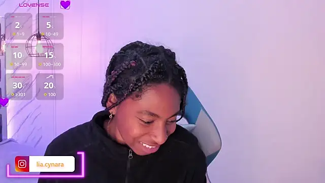 Snapshot of Queen_perla_ chatting on September 11, 12:05 pm Queen perla online show from September 11, 12:05 pm