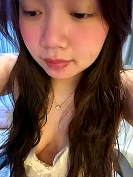 Hotellinh12 online show from December 15, 4:23 pm