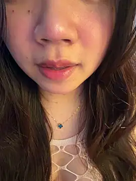 Hotellinh12 online show from May 14, 4:46 pm