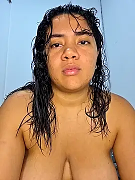 Watagatapitusberry1 online show from November 26, 3:18 am