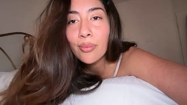 LorenaAnderson online show from June 25, 1:24 pm