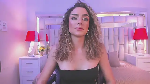 mariiahneedles online show from February 6, 5:11 am