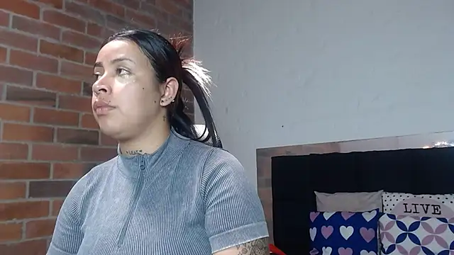 salome  hills1 online show from March 26, 7:26 pm