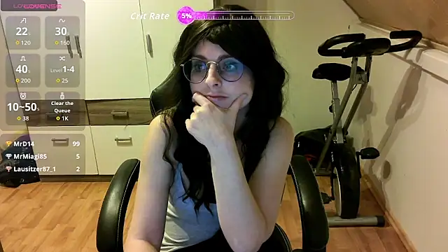 secretmia online show from April 22, 6:38 pm