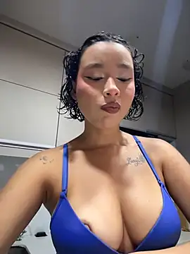 Hips hannah online show from April 23, 9:50 pm