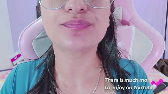 im-eliza online show from April 17, 10:01 pm