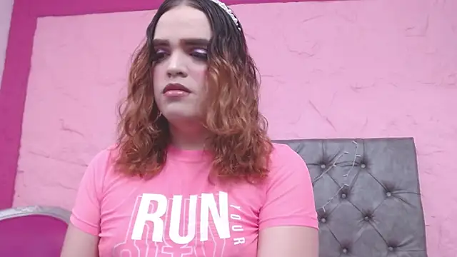 Pearl Michelts online show from April 21, 6:59 pm