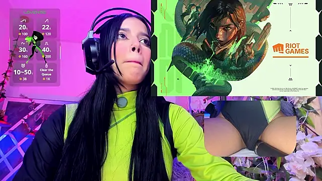 SweetieCloe  online show from January 16, 9:44 pm