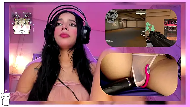 SweetieCloe  online show from March 12, 9:39 pm