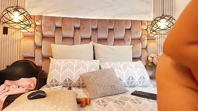 JenSexy  online show from November 21, 7:05 pm