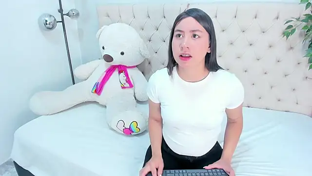 Victoria Coleman online show from February 16, 7:36 pm