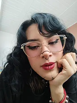 taaylor33 online show from June 6, 9:32 pm