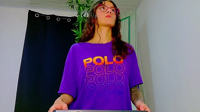 scarlet-jonesx online show from November 24, 4:36 am