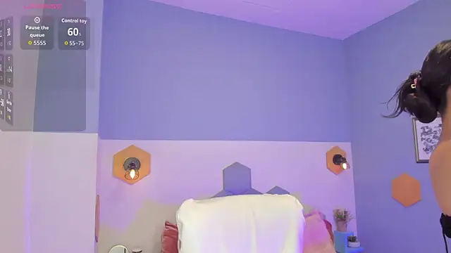 Chloe fischer  online show from April 27, 3:53 pm