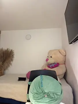 Kimm khalifa online show from April 21, 12:03 am