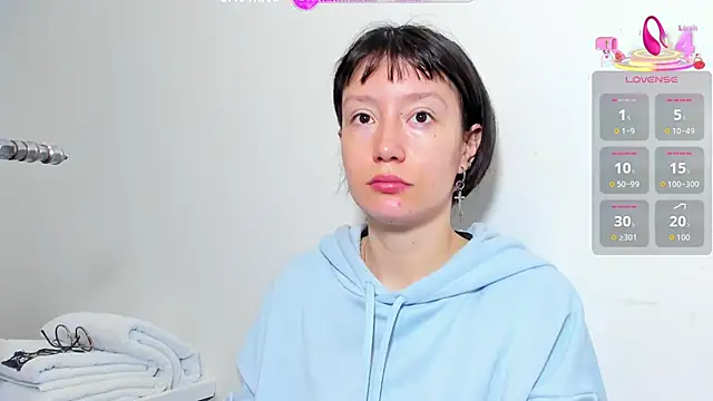 lizzy davis 1 online show from April 27, 4:09 am