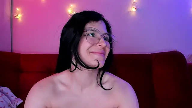 ohpetitemuse online show from November 12, 8:29 pm