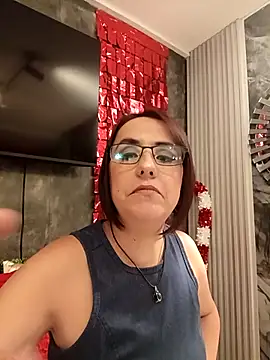 IsisBlake online show from November 12, 6:06 pm