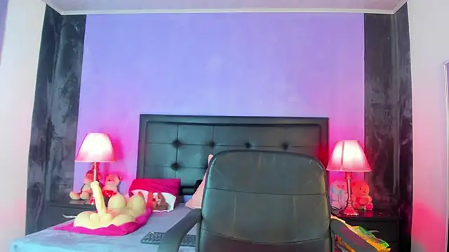 MaduraLuciana online show from November 7, 11:27 am