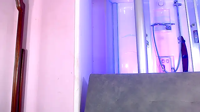 Snapshot of sexy-luna-star-ts chatting on October 1, 11:31 pm sexy-luna-star-ts online show from October 1, 11:31 pm