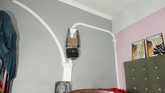 sexy-luna-star-ts online show from January 14, 6:57 pm