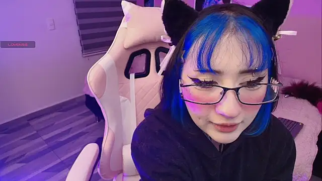 Miwa violet online show from April 20, 10:35 pm