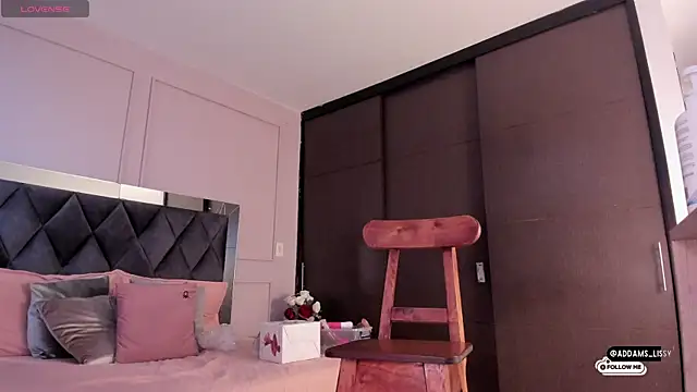 Snapshot of Lissy__Addams chatting on September 17, 9:24 pm Lissy Addams online show from September 17, 9:24 pm
