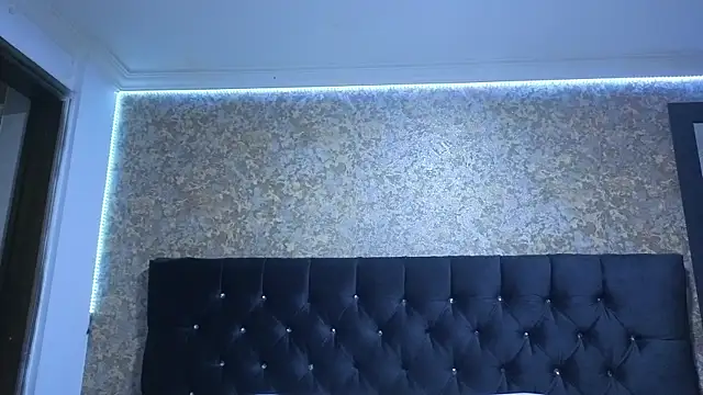 stella xue online show from November 24, 8:00 pm