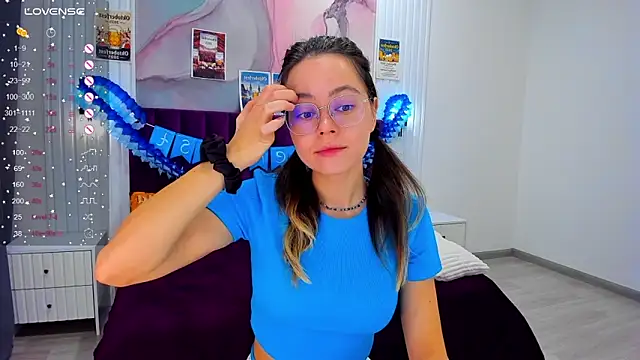 Kelly Cuutie online show from September 26, 12:52 am