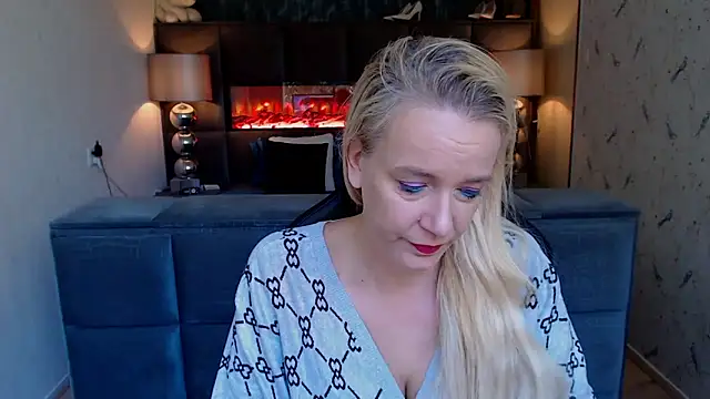 Snapshot of Wendysexyx chatting on September 24, 7:51 am Wendysexyx online show from September 24, 7:51 am