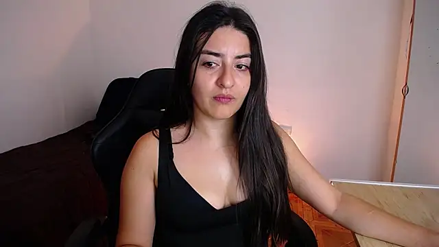 moritalatina online show from April 25, 9:45 pm