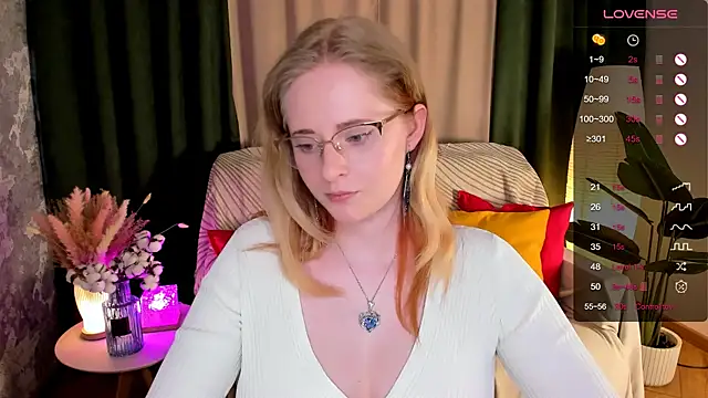 Aemilia  online show from April 29, 8:28 am