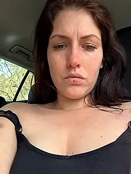 Linalicious online show from April 24, 12:52 pm