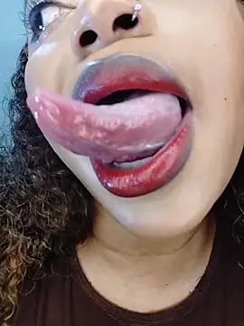 Sugartonguexx online show from April 25, 9:01 pm