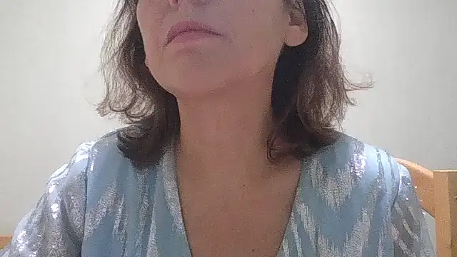 HollyJewel online show from October 26, 6:47 pm