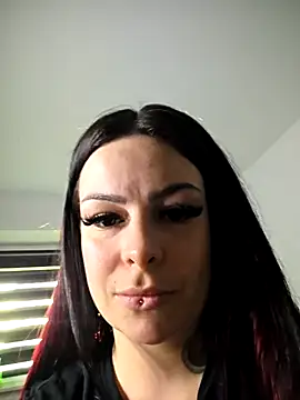 BoeseMoni1998 online show from April 14, 5:02 pm