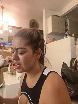 JoannaStanford online show from November 30, 3:54 am