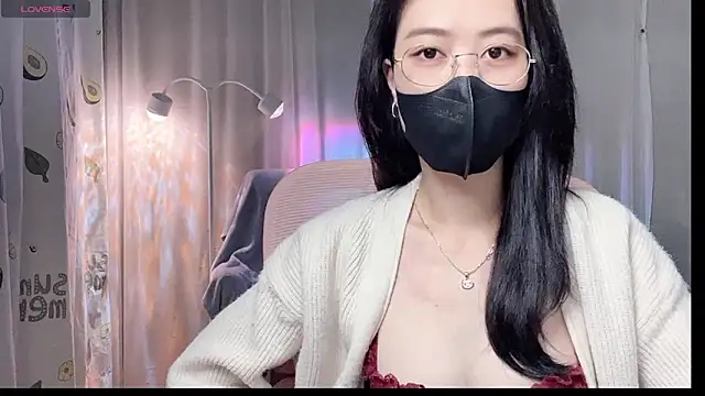  minji bae online show from March 8, 4:00 pm