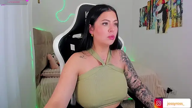 Victoryyy  online show from November 12, 7:01 pm